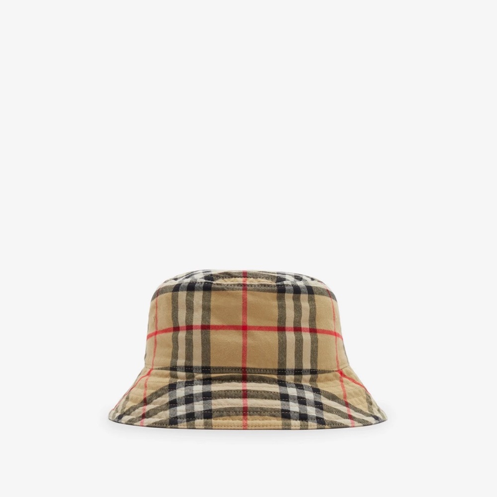 Burberry Check Cotton Bucket Hat in color 
Archive beige size L